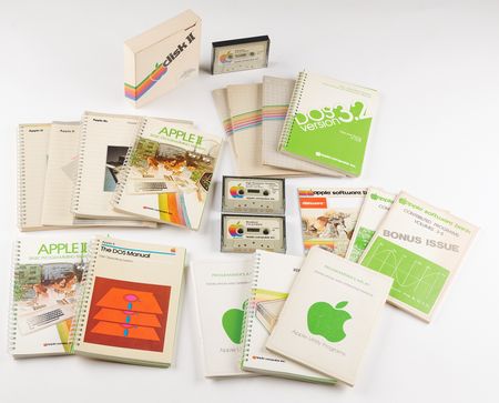 Lot #4009 Steve Jobs Apple II Computer Given to His Father, Complete with Original Accessories and Software - Image 13