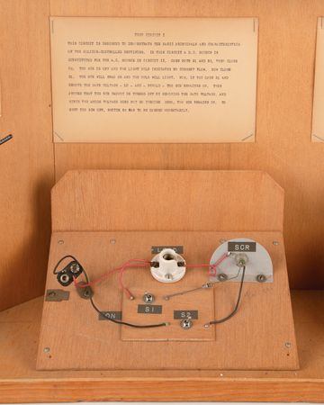 Lot #4006 Steve Jobs Personally-Built 8th Grade Science Fair Project: 