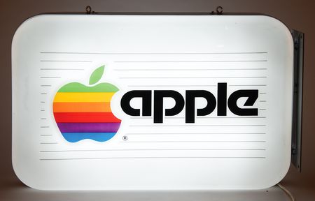 Lot #4129 Apple Computer (2) 'Rainbow Logo' Double-Sided Illuminated Dealer Signs for the European Market - Image 6