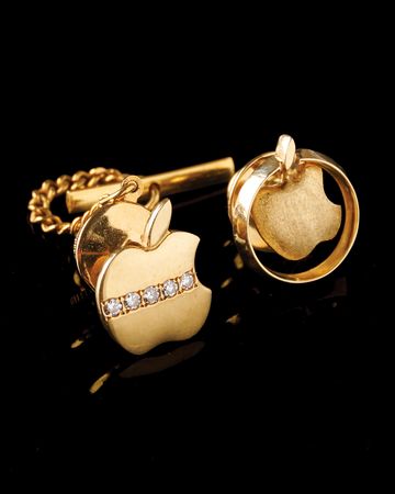Lot #4115 Apple Computer (2) 18K Gold