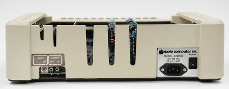 Lot #4179 The Erik Klein Collection of (47) Vintage Microcomputers, Terminals, and Peripherals - Three Decades of Computing History, 1969-1999 - Image 10