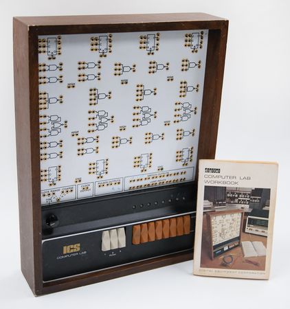 Lot #4179 The Erik Klein Collection of (47) Vintage Microcomputers, Terminals, and Peripherals - Three Decades of Computing History, 1969-1999 - Image 82