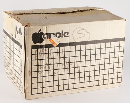 Lot #4058 Apple III Plus Complete 256K Computer System with Monitor III, Software, and Documentation - Image 10
