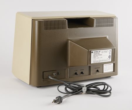 Lot #4058 Apple III Plus Complete 256K Computer System with Monitor III, Software, and Documentation - Image 8