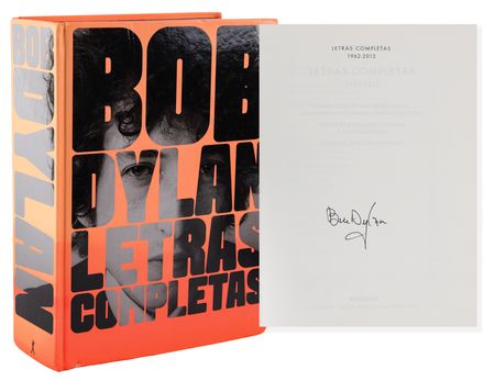 Lot #379 Bob Dylan Signed Book - Letras Completas,