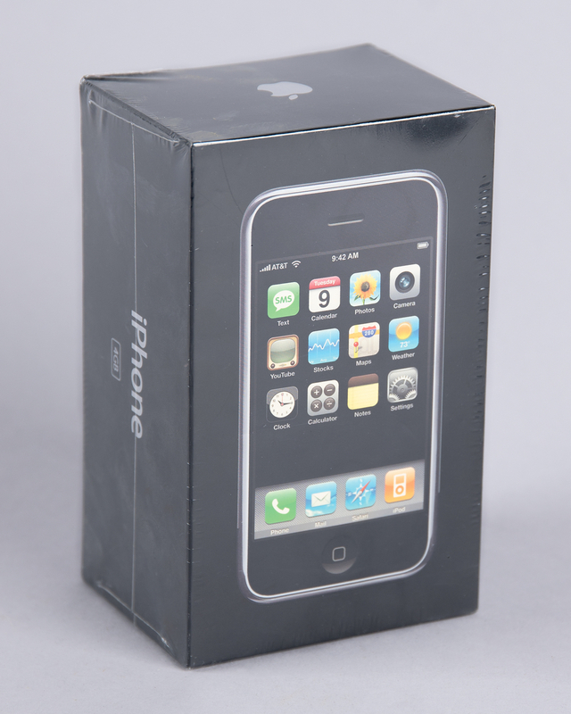 Lot 5072 Apple iPhone - Rare 4GB Model (First Generation, Sealed)