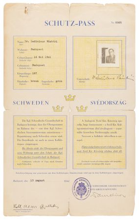 Lot #5054 Raoul Wallenberg Signed Schutz-Pass #0005 with Extremely Rare Complete Signature with Photo of Budapest Doctor Whose Life He Saved - Image 2