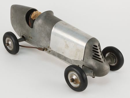 Lot #5070 Duesenberg Toy Tether Car (c. 1940s) - From the Duesenberg Family Collection - Image 4