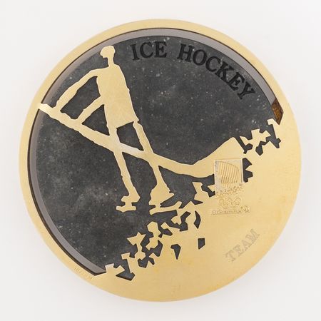 Lot #5112 Lillehammer 1994 Winter Olympics Gold Winner's Medal with 18K Gold Medal Winner’s Ring - Image 4