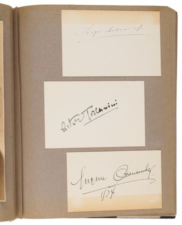 Lot #765 20th-Century Autograph Scrapbook with Babe Ruth, Lou Gehrig, Thomas Edison, Amelia Earhart, George Gershwin, and Calvin Coolidge - Image 7