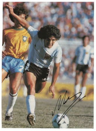Lot #771 Diego Maradona Signed Photograph