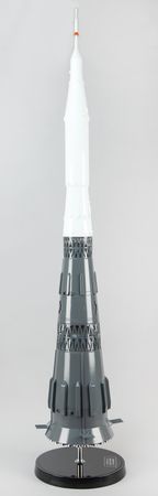 Lot #6452 N1-L3 Soviet Lunar Launch Vehicle Model - Nearly Five Feet Tall - Image 2