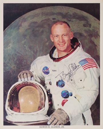 Lot #6317 Moonwalkers (12) Signed Photographs - Complete Set of Uninscribed NASA Lithographs - Image 3