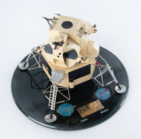 Lot #6455 Apollo Lunar Module Grumman Contractor's Model - Image 2