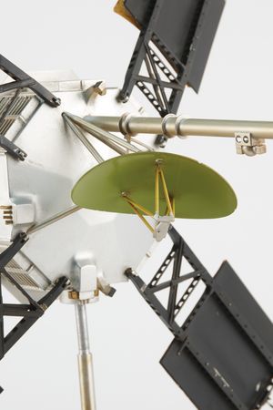 Lot #6450 Mariner 5 Contractor Display Model (Mid-1960s) - Image 3