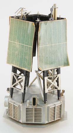 Lot #6450 Mariner 5 Contractor Display Model (Mid-1960s) - Image 4