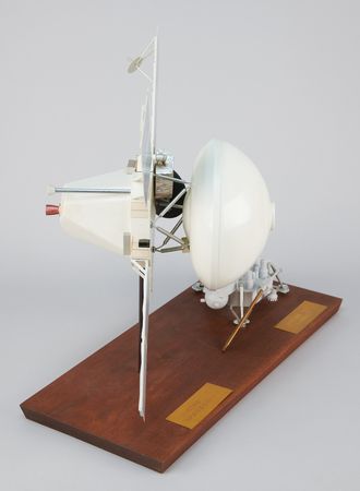 Lot #6459 Viking Orbiter and Lander Model Display - Image 2