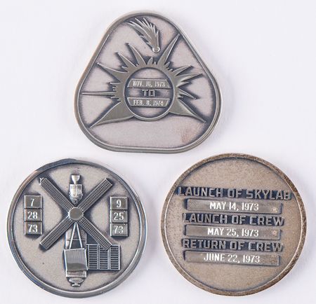Lot #6362 Skylab (3) Unflown Robbins Medallions - From the Personal Collection of William E. Thornton - Image 2
