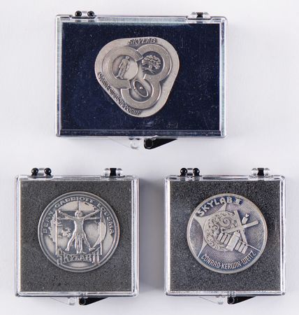Lot #6362 Skylab (3) Unflown Robbins Medallions - From the Personal Collection of William E. Thornton - Image 3