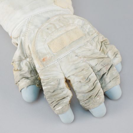 Lot #6394 Space Shuttle ILC Dover TMG Training Glove - Image 3