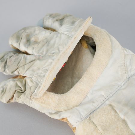 Lot #6394 Space Shuttle ILC Dover TMG Training Glove - Image 6