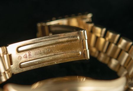 Lot #6197 Omega Speedmaster Professional 18K Gold Apollo 11 Commemorative Watch - From the Personal Collection of Alan Bean - Image 6