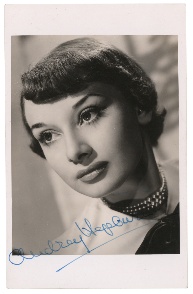 Lot 733 Audrey Hepburn Signed Photograph - Early Pose
