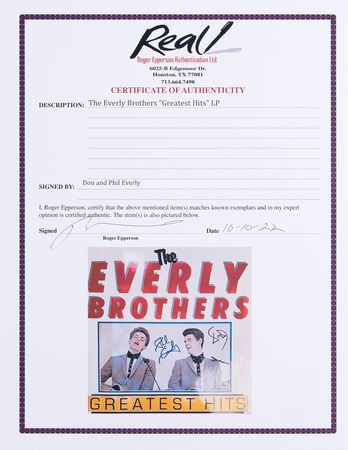 Lot #667 Everly Brothers Signed Album - Greatest Hits - Image 2