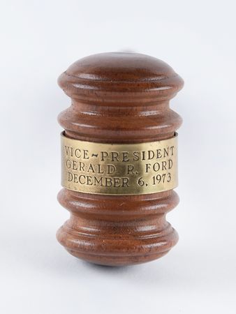 Lot #210 Gerald Ford: Wooden Gavel Made from the 1973 Vice Presidential Oath of Office Platform - Image 2