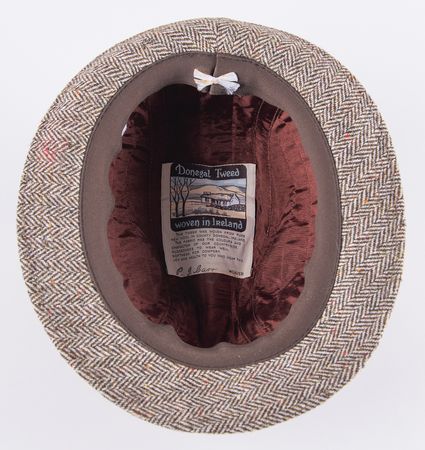 Lot #91 John F. Kennedy's Personally-Owned and -Worn Irish Donegal Tweed Hat, Gifted by Éamon de Valera - Image 6